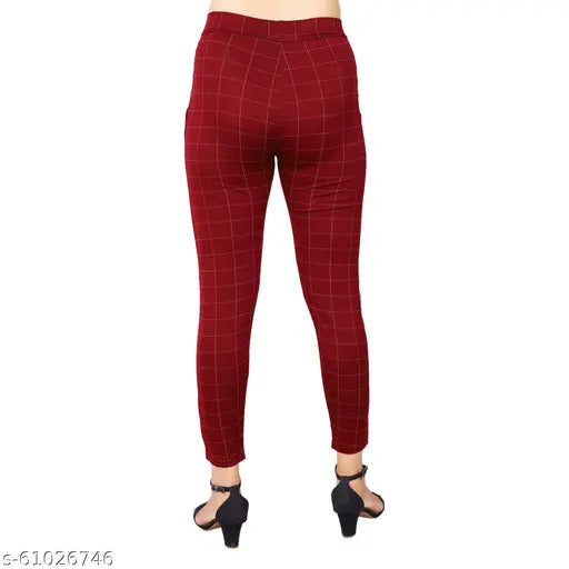 Trendy checked Lycra women's jeggings, essential casual wear for any season