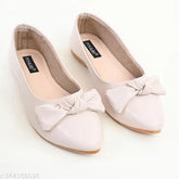 Synthetic ballerinas in solid colors, stylish women's flats with slip-on design - India origin