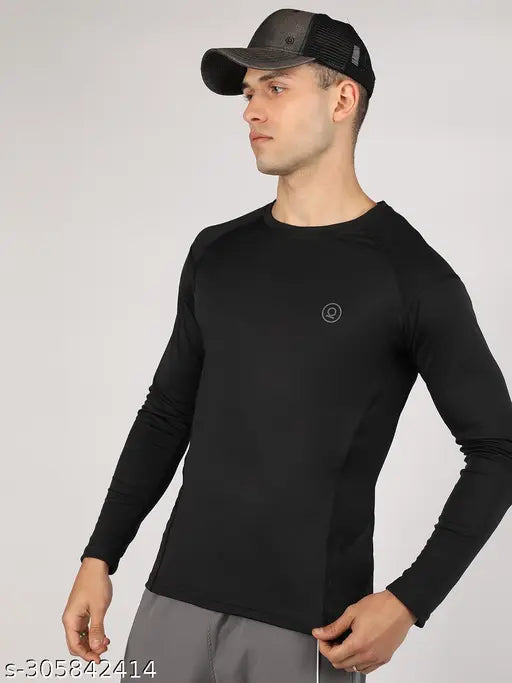 Black active polyester t-shirt for men, solid round design with long sleeves. Double stitching at borders, moisture transport system. Available sizes S-XXXXL, made in India