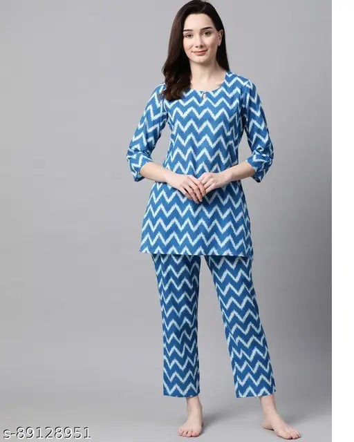Women's blue pure cotton printed nightsuit with keyhole neck and three-quarter sleeves, viscose rayon fabric, India origin