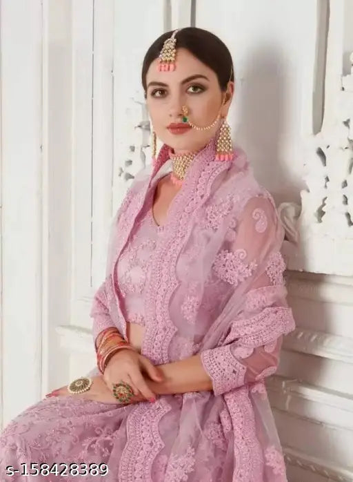 Fashionable net lehenga set, embroidered with Chari origin, semi-stitched (waist 44in, length 44in, dupatta 2.2in)