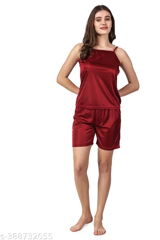 Satin bermuda top and shorts for women's nightwear, solid-patterned satin set in size S, India origin