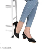 Patent leather patent heel bellies, solid pumps in various sizes (IND-4 to IND-9)