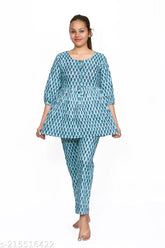 Modern women's nightsuits, cotton pyjamas with short sleeves & printed net pattern, comfortable sleepwear collection from Fonozone (India)