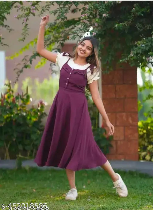 Wine-colored rayon sleeveless dungaree dress for women, classic casual style