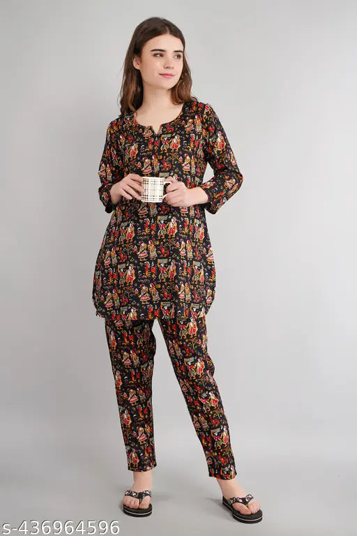 Women's and Girls Beautiful Rayon Printed Nightsuit/Night Dress, rayon fabric, pyjamas with three-quarter sleeves, various sizes available (S-XXXXL)