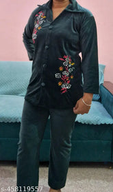 Velvet cord set, winter track suit for men. Velvet top and bottom, long sleeves, solid pattern, XL size from India