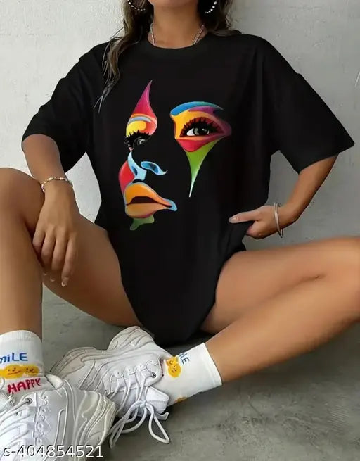Large printed cotton oversize t-shirt for women, trendy casual style with short sleeves