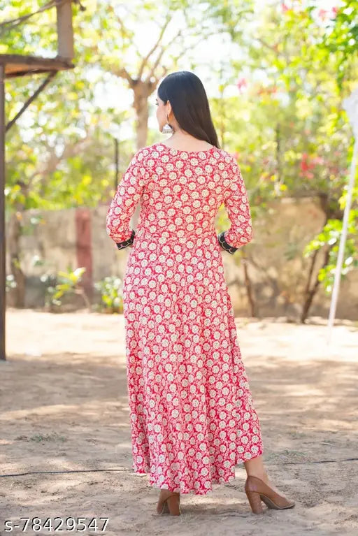 Cotton three-quarter sleeve printed Abhisarika Superior Kurti, new stylish embroidery design from India