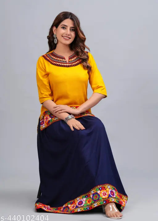 Rayon embroidery top and skirt dress set for Navratri, printed net pattern, three-quarter sleeves, women's Ghagra Choli Dress Combo, India origin
