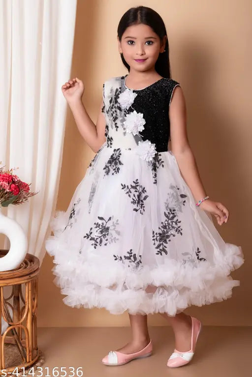 White embroidered net frock for baby girls, intricate flower patterns, butterfly embellishments, sleeveless design