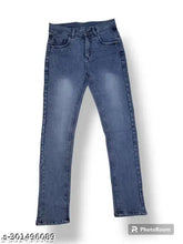 Dyed/washed denim men's jeans, high-quality Indian import - comfortable fit for parties, office, casual wear. Machine wash at 30 degrees, 5 pocket design with coin pocket and button closure/fly zip. Size: 28 (waist 28in, length 39in), 30 (waist 30in, length 39in), 32 (waist 32in, length 39in)
