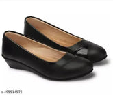 Black synthetic leather slip-on ballerinas, Super Fancy style for women's bellies, India origin