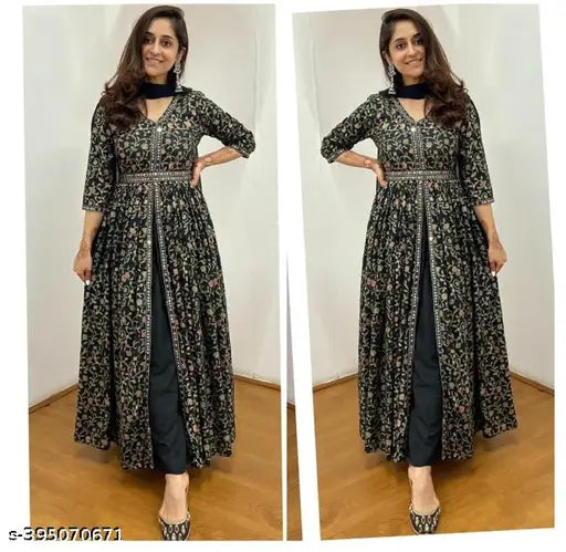 Embroidered rayon kurta with dupatta, three-quarter sleeves, S/M/XXL sizes, Indian traditional clothing on mannequin