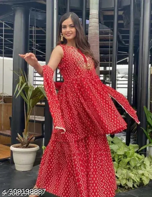 Sleeveless rayon kurta set with dupatta and bottomwear, printed net pattern, women's stylish Indian fashion