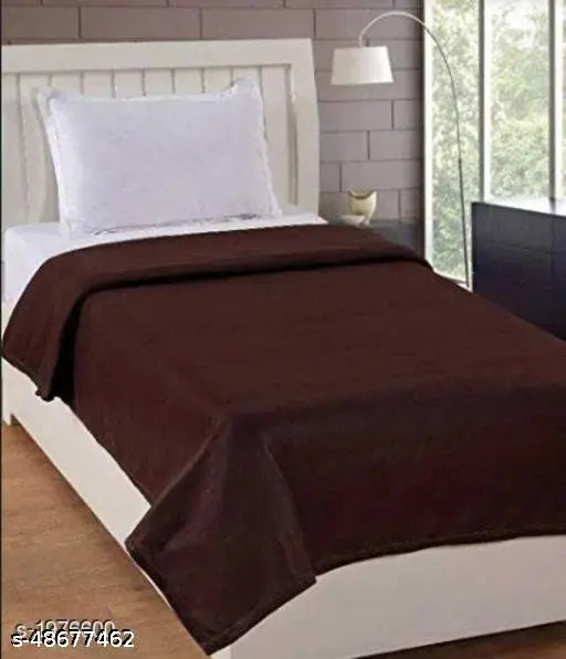 Stylish polar fleece bedsheet blanket, solid pattern, 140 thread count, India-made AC blanket (79in x 55in)