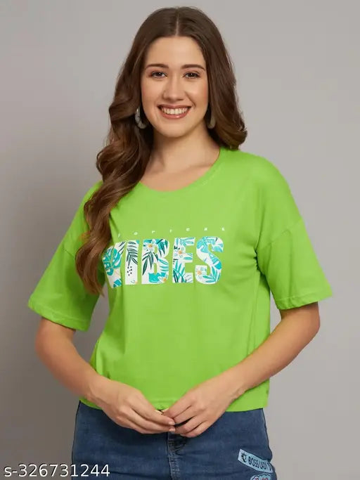 Cotton women's printed t-shirt, short sleeves, round neck, solid color, India origin - ideal for casual or party wear