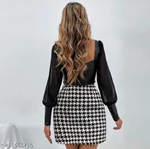 Houndstooth cotton blend pencil skirt for ladies, printed net pattern in size 26-32, Indian origin