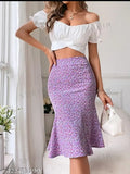 Polyester pencil printed bodycone skirt for women, size 26/28/30/32/34. Indian-made fashion skirt on mannequin