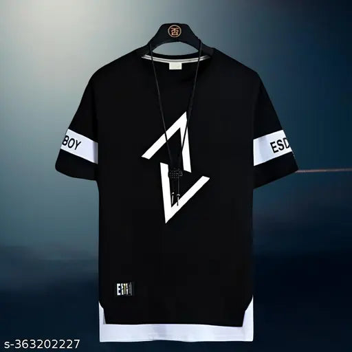 Mens oversized cotton blend three-quarter sleeve summer t-shirt, printed design. Stylish and fashionable for casual wear or workouts, gym & outdoor activities