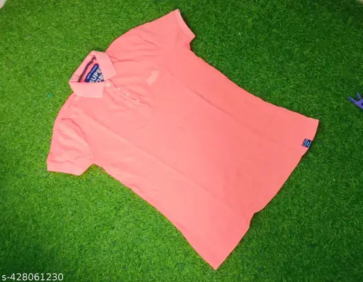 Cotton short-sleeved solid t-shirt in size S/M, made in India