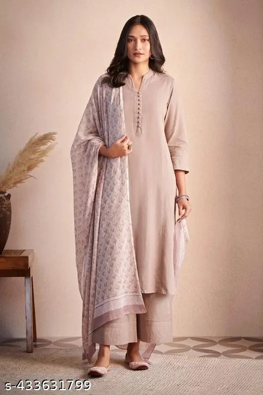 Viscose kurta set with dupatta and dhoti pants, self-design net material, three-quarter sleeves, single size S & M, Indian origin