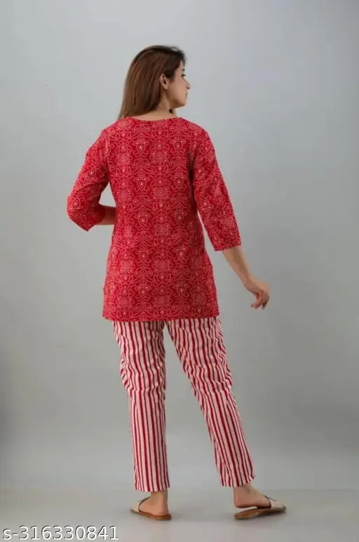 Printed cotton night suit, three-quarter sleeves, pyjamas - comfortable Indian cotton cambric for daily wear