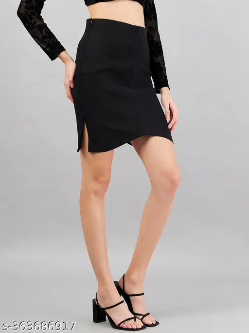 Black polycotton mini pencil skirt with super stretchable fabric for women, solid black style on mannequin