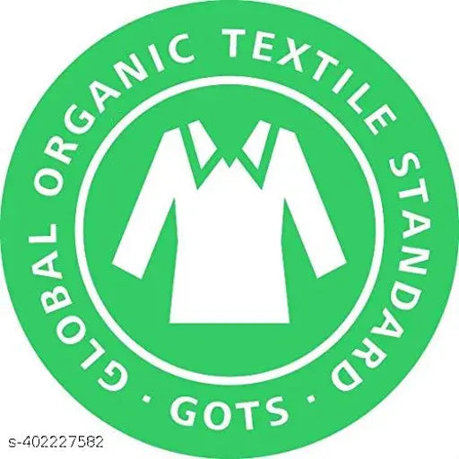 White pack of 3 OYO BABY Swaddle Wrap Muslin Cloths, premium organic cotton for baby swaddles