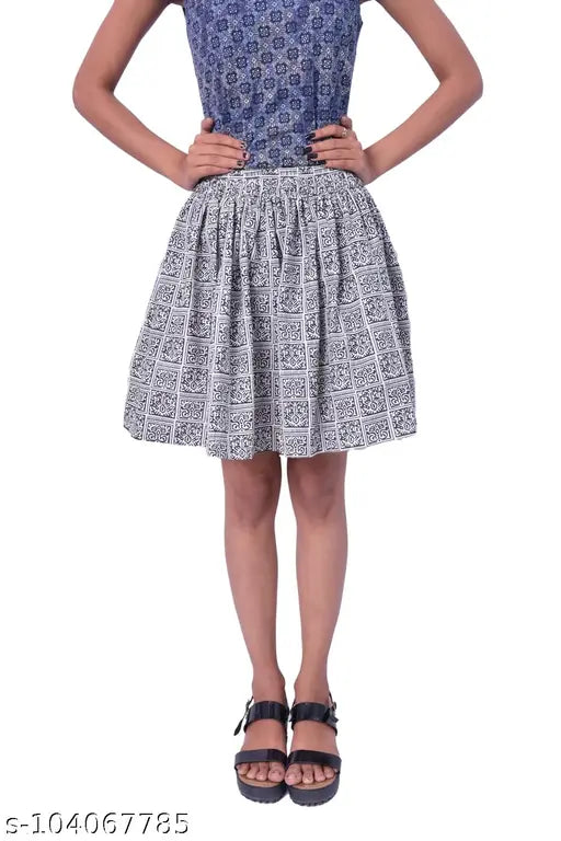 Black-and-white printed cotton skirt for women, stylish and comfortable for regular wear (Size 46, Waist 46in, Length 19in). Made in India