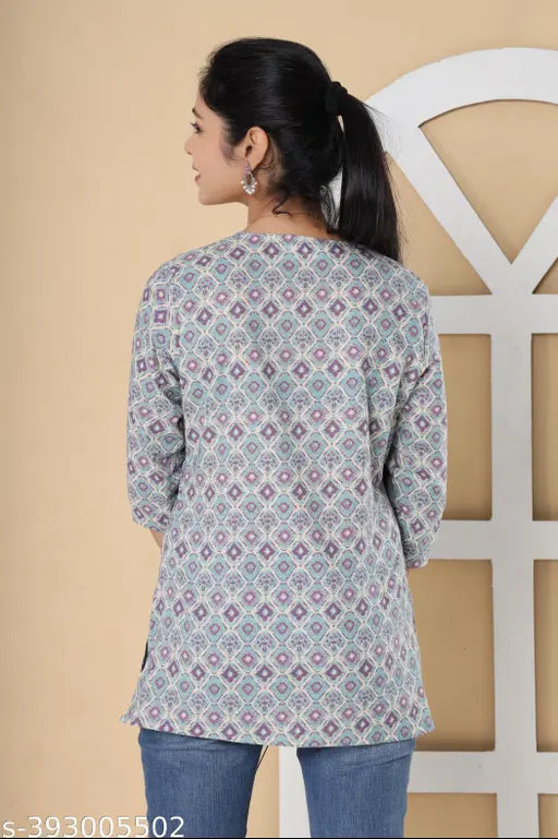 Grey cotton casual top with ethnic motifs for women, printed net pattern, three-quarter sleeves, India origin