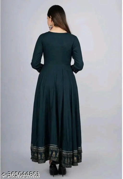 Green rayon three-quarter sleeve blouse with printed combo, green border 2 style on hanger