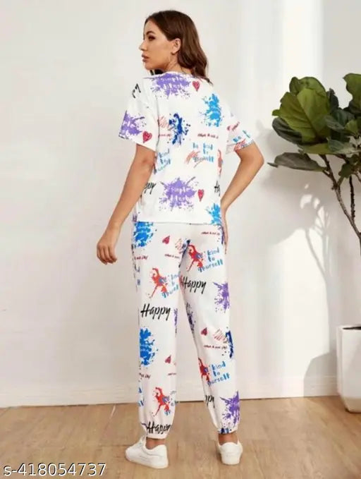 Printed polyester nightsuit, premium quality women's pyjamas with long sleeves
