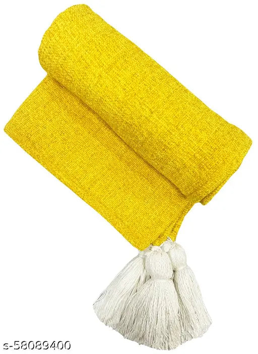 Solid-colored soft blanket, 140 x 170 cm, high-quality Indian yarn for sofa or couch