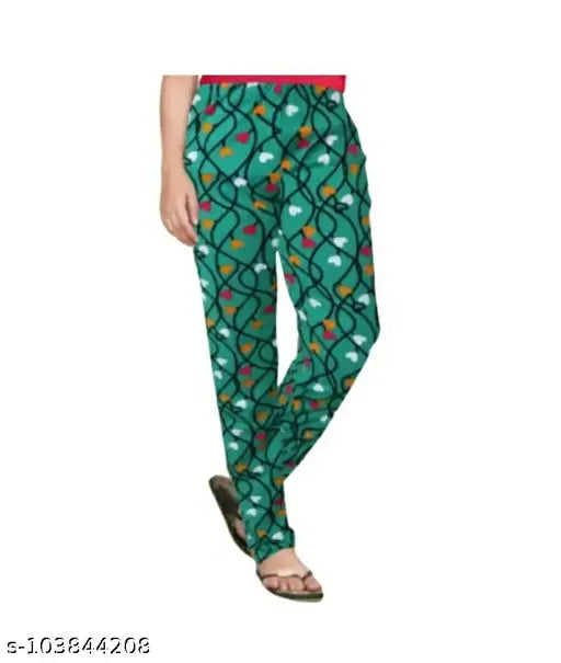 Comfortable cotton knee-length ladies payjamas with stylish prints and 2 front pockets, made in India