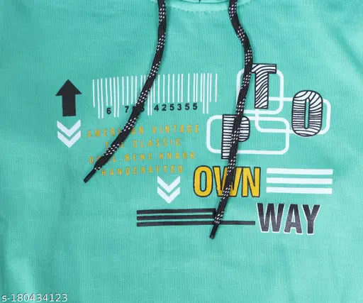 Winter kids sweatshirt, stylish polycotton printed hoodie with self-design, suitable for loungewear and leisurewear. Made in India, available in various colors. Size: 2-3 Years (Chest Size: 12 in, Length Size: 16 in)