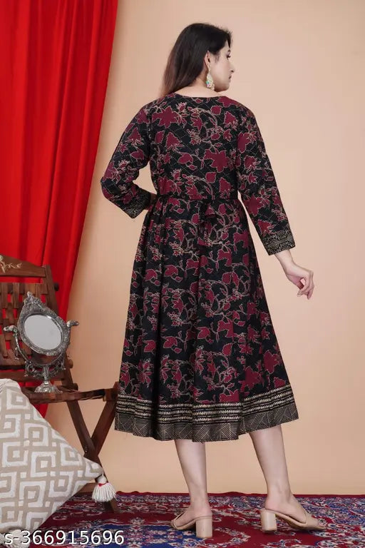 Golden Rayon Anarkali kurti, printed combo, three-quarter sleeves on mannequin
