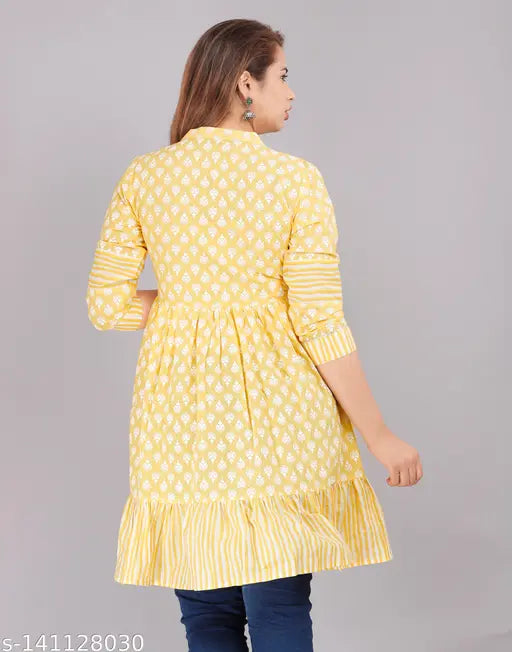 Yellow cotton Treandy tops for women with three-quarter sleeves and printed patterns, made in India