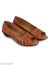 Synthetic Clouter Hub women's bellies sandals, solid beautiful & comfortable design in various sizes (IND-3 to IND-9). Perfect for any occasion. Made in India