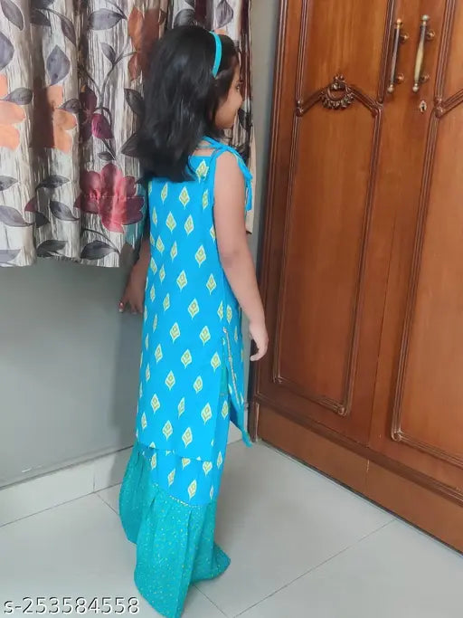 Cotton sleeveless sharara top in printed pattern with Gota lace, trendy for young girls aged 12 months to 9 years. Indian origin