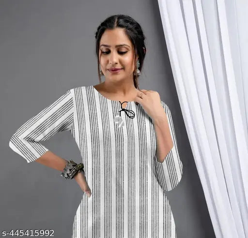 Striped cotton kurti palazzo set, three-quarter sleeves, pack of 2 sizes (M, L, XL, XXL), comfortable and affordable for women & girls, Indian origin