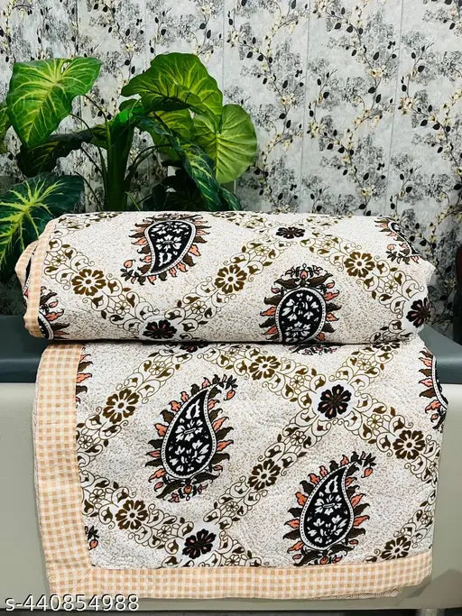 White microfiber double bed comforter, 90x100 size for cooling comfort