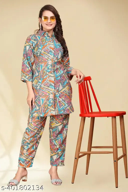 Art Silk LOOSE FIT Co-ORD Set, printed two piece top and pants with three-quarter sleeves, women's winter wear