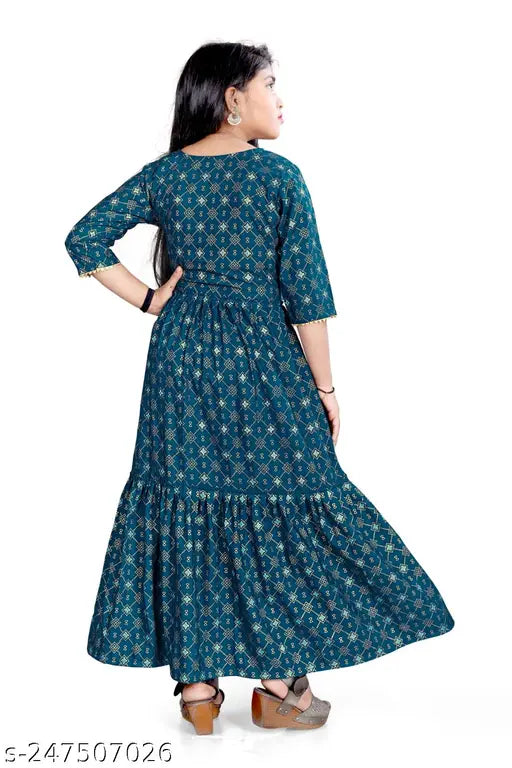 Floral cotton dress with bow detail for baby girls, perfect for casual wear or special occasions