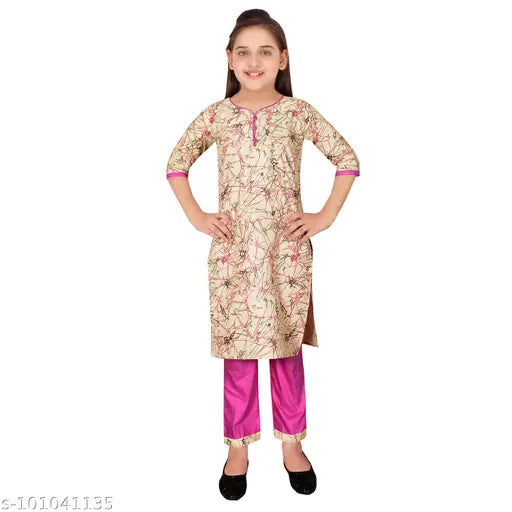 Chanderi cotton blend printed kurti and trousers set for girls, A-line shape with three-quarter sleeves. Available sizes: 5-6, 6-7, 7-8, 9-10 years. Indian origin