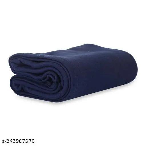 Blue fleece LiveWell travel blanket, lightweight & cozy, ideal for camping (140x220 cm)