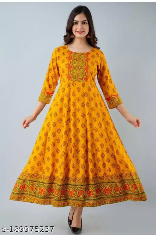 Rayon three-quarter sleeve Anarkali kurtis, beautiful floral print for women's fashion, single sizes up to 8XL, Indian origin