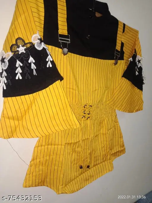 Printed cotton silk woman's top, short sleeves, size M (bust 26in, length 23in), black and yellow colorway, Indian-made