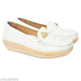 White synthetic leather ballerinas for women and girls, comfortable partywear or casual flats