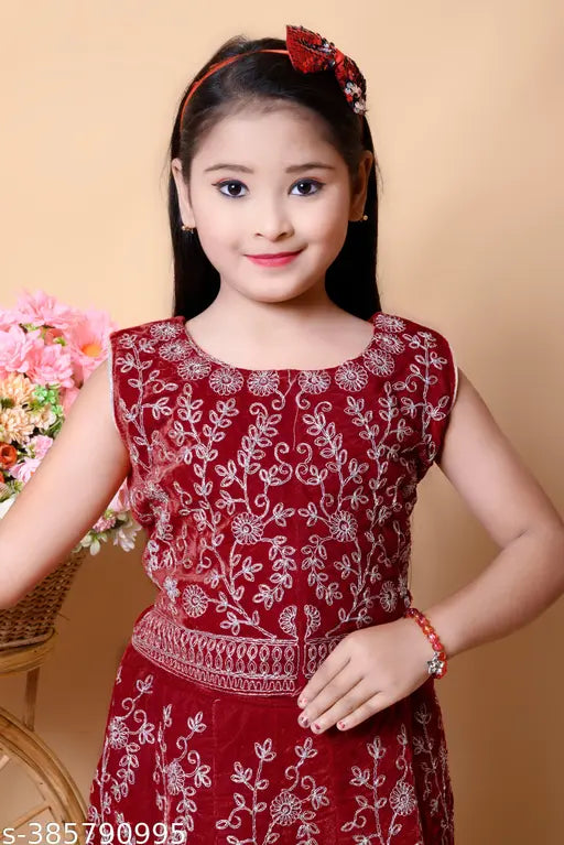 Velvet embroidered lehenga cholis for girls, rich Indian attire with 1 piece in sizes: 3-4 Years, 4-5 Years, 5-6 Years, 6-7 Years